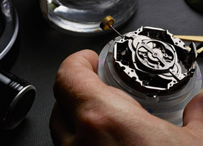 帝舵手表如何更换电池（电池更换）