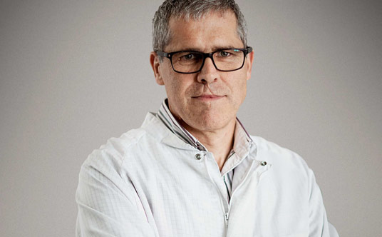 北京帝舵认证技师克里斯托弗 - 高级复杂功能钟表维修